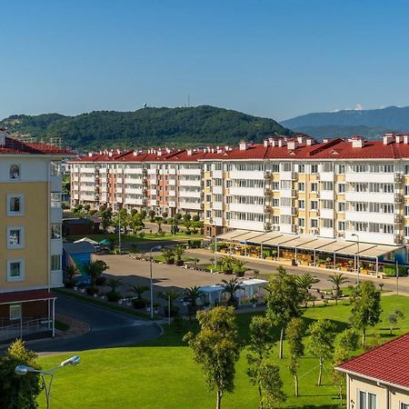 Barkhatnye Sezony Yekaterininsky Kvartal Resort Sochi Exterior foto