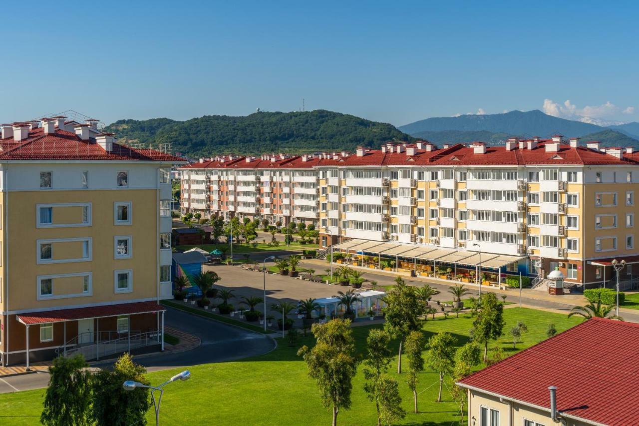 Barkhatnye Sezony Yekaterininsky Kvartal Resort Sochi Exterior foto